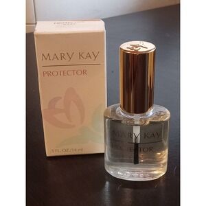 Mary Kay Nail Care Clear Protector #6223 .5 FL Oz Discontinued & Rare